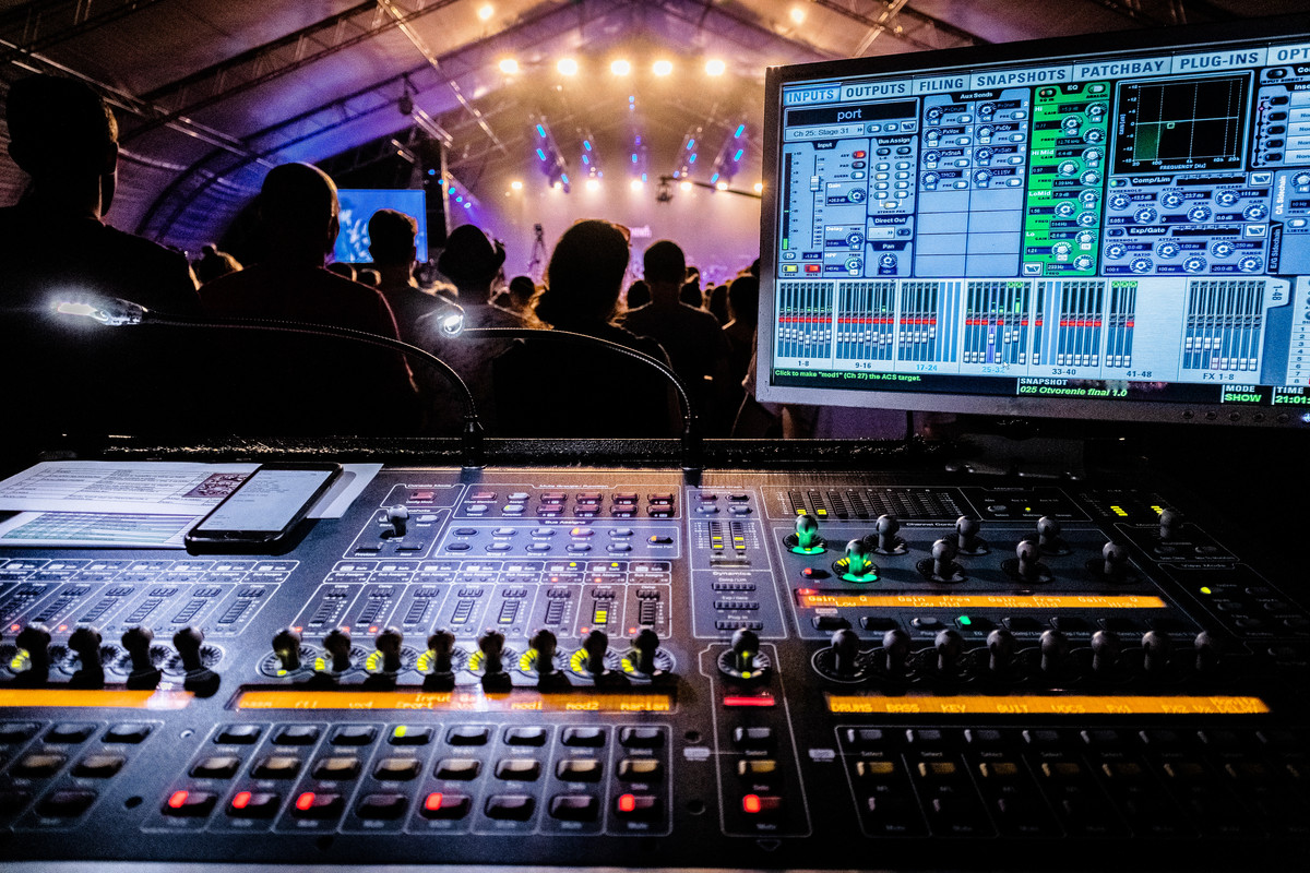 The Basics of Audio Technology – Formats, Timbre, and Sources